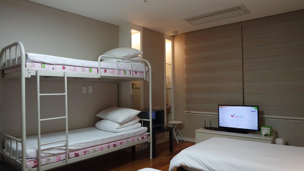 Hostel Coco Seoul Exterior photo