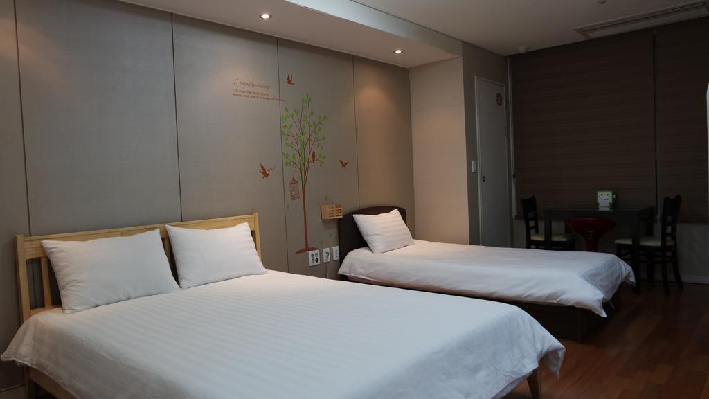 Hostel Coco Seoul Exterior photo