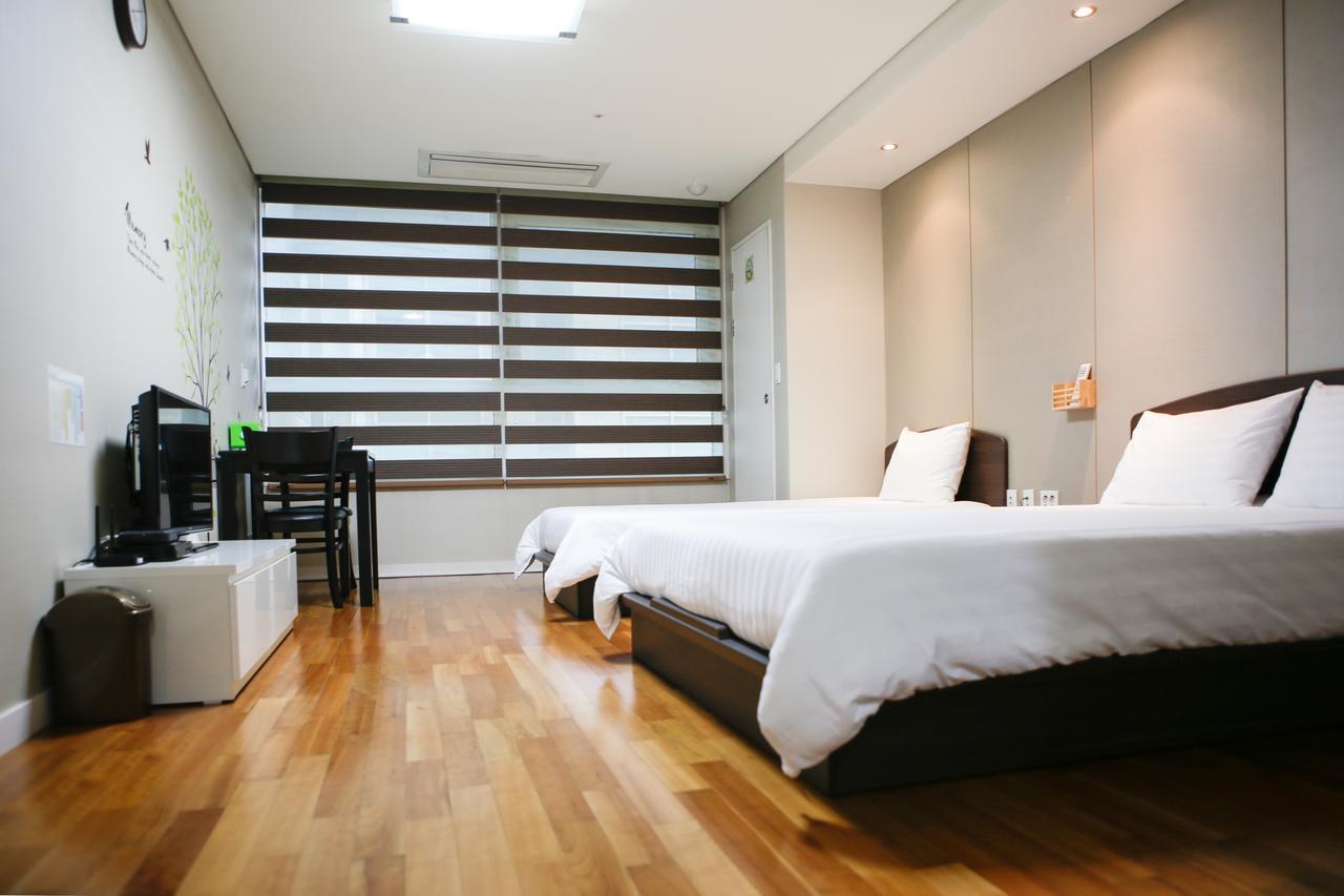 Hostel Coco Seoul Exterior photo
